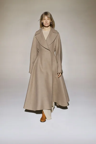 Look 7